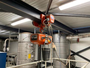 Online veiling: FBH Elephant, elektrische kettingtakel 2 t, Nieuw