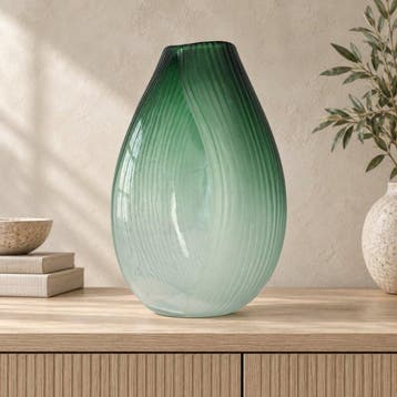 Vaas - Glas - Hand Cut vase
