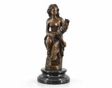 sculptuur, Grote bronzen sculptuur van Bacchante met