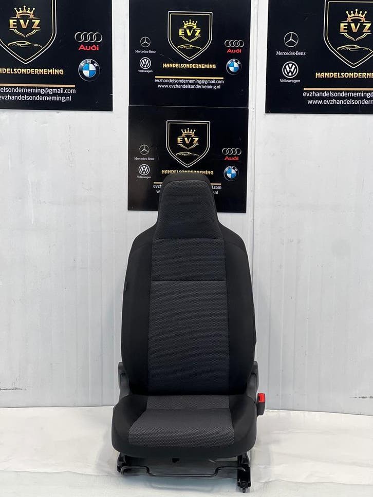 Skoda Citigo 1.0i bekleding stoel rechts bj.2017 1S0881106BD, Auto-onderdelen, Interieur en Bekleding, Gebruikt, Skoda