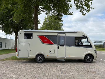 Bürstner campers — Aanbieding: Jong, diverse indelingen, Caravans en Kamperen, Campers, Automaat, Standaard zit, Ringverwarming