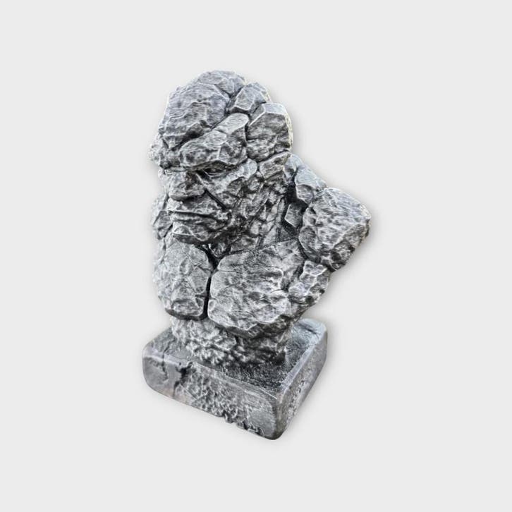 Bust of a Stone golum statue - handpainted home decor mythic, Verzamelen, Beelden en Beeldjes, Nieuw, Verzenden