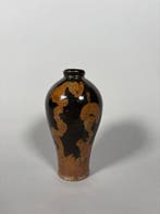Oud-Chinees Steengoed Oud-Chinees, fles uit de