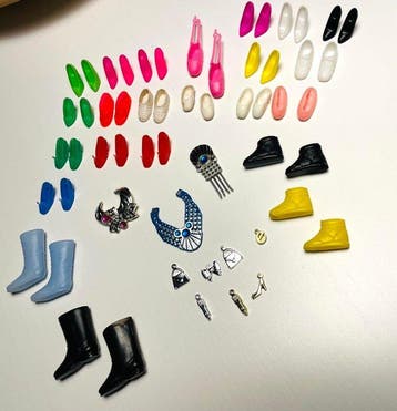 Mattel - Barbiepop Accessori vintage Barbie scarpe gioielli, Antiek en Kunst, Antiek | Speelgoed