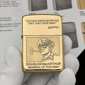 Zippo - Zonder minimumprijs - Aansteker - Verguld, Nieuw