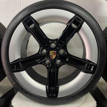 Porsche Taycan II(2026)21 Mission E zwart/zilver  met banden, Ophalen, Gebruikt, Banden en Velgen, 21 inch