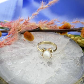 Gouden ring met parel, 18 tot 19, Gebruikt, Overige kleuren, Ophalen of Verzenden