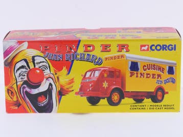 Schaal 1:50 Corgi NEW OLD STOCK 70402 Renault Fainéant Ke.., Hobby en Vrije tijd, Ophalen of Verzenden, Nieuw, Corgi