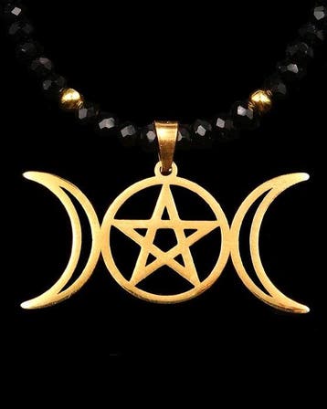 Spinel - De ingewijde – Drie Manen en Pentagram – Schild