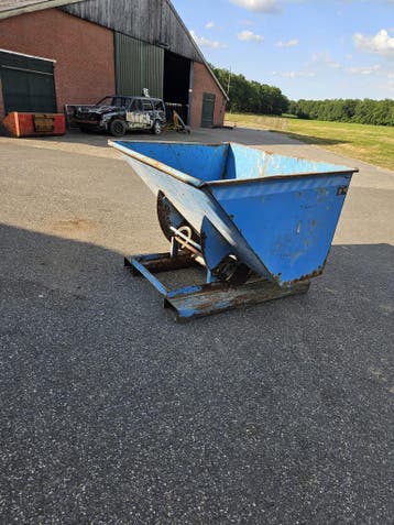 Kiepbak kantelbak spanenbak heftruck 1000 liter met werk, Voorzetapparatuur