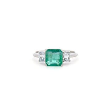 Ring - 14 karaat Witgoud - 1.66ct. tw. Smaragd - Saffier, Nieuw