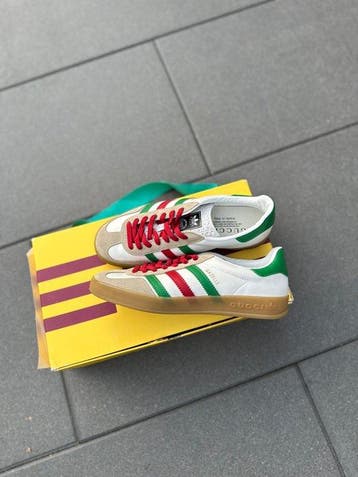 Gucci X Adidas - Gazelle - Sneakers - Maat: EU 42 - Nieuw, Nieuw