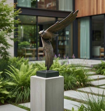 sculptuur, Owl in Flight - 48 cm - Brons