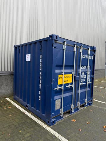 Container 8 ft met lekbak 140 liter nieuw