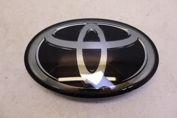 Toyota Hilux VIII Land Cruiser voorradar embleem 90975-A2014, Verzenden, Gebruikt