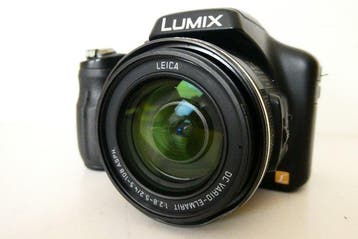 Panasonic FZ150 met LEICA 25-600mm objectief Digitale, Nieuw