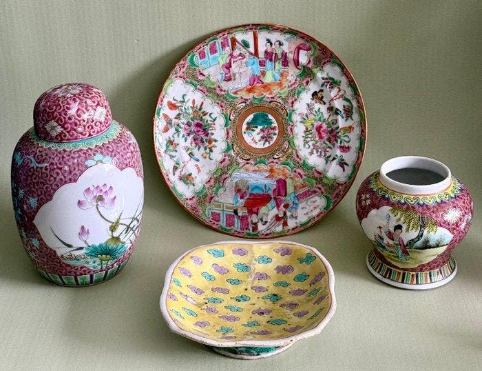 Set Chinees porselein - Gemberset (4) - Porselein, Antiek en Kunst, Antiek | Overige Antiek