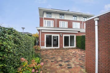 Te huur: Huis Renate Rubinsteinlaan in Amstelveen, Noord-Holland, Amstelveen