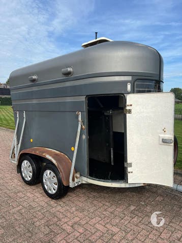 Polyester 2-paards paardentrailer / foodtrailer!, Ophalen, Zo goed als nieuw, Polyester, 2-paards trailer