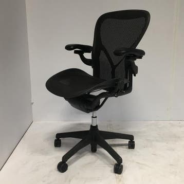 (MDK-106039) Herman Miller Aeron zwart type B, Huis en Inrichting, Ophalen of Verzenden, In hoogte verstelbaar, Gebruikt