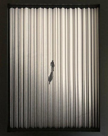 R. Kingmans - Wire sculpture - Appear