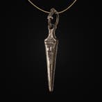 Oud-Romeins Zilver Gladius amulet hangertje