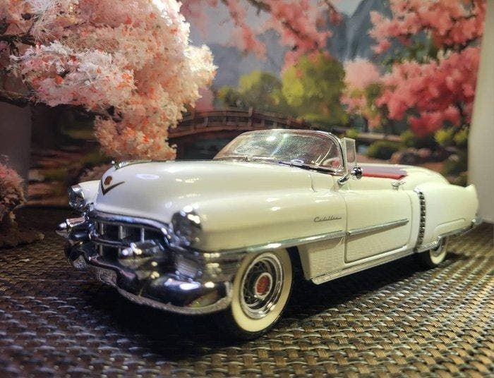 Danbury Mint 1:24 - Modelauto - Cadillac Series 62, Hobby en Vrije tijd, Modelauto's | 1:5 tot 1:12