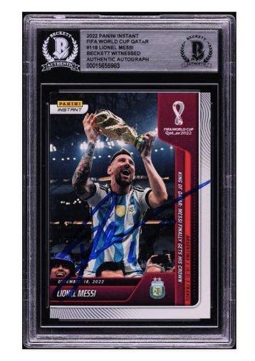 2022 Panini Instant World Cup Lionel Messi #118 HAND SIGNED, Verzamelen, Nieuw