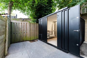 TE KOOP | Opslagruimte | Zwart | Modulaire container