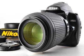 Nikon D5000 (Shutter Count : 1,706)  AF-S Nikkor, Nieuw