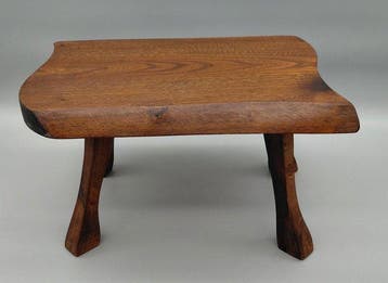 Bijzettafel - Hout - Massief brutalist krukje