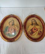 Paire de cadres ovales anciens – Décor bois loupe et dorure