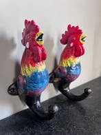 Decoratief ornament (2) - paar gietijzeren haken