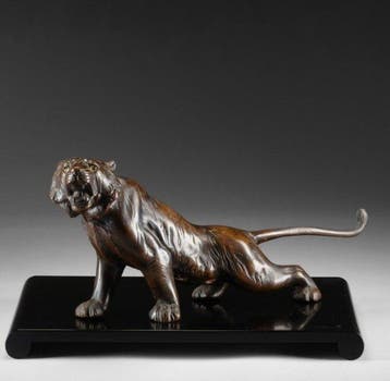 Okimono of a tiger - sculptuur - Smeedijzer, Gietijzer -
