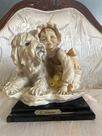 Florence - G. Armani - Figuur - Girl with shaggy dog -