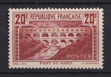 Frankrijk 1929 - Gesigneerd Brun, Type I, Pont du Gard -, Gestempeld