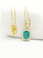 Ketting met hanger - 18 karaat Geel goud Smaragd - Diamant