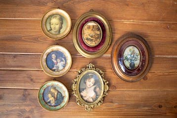 Lijst (6) - Legering, Messing, Hout, Glas, bolvormig,