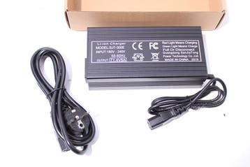 Oplader 72 volt | nieuw | Sakura EV2000 | Etalian, Gebruikt