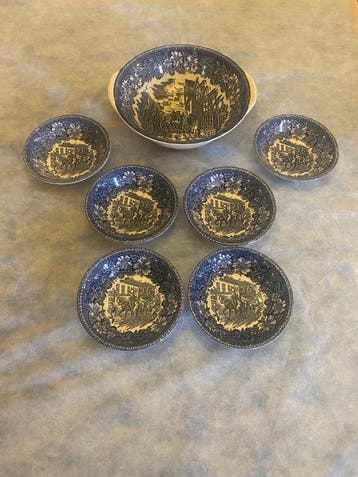 Royal Tudor Ware - Set kommen (7) - Aardewerk, Keramiek