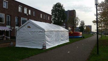 (Zuid-Holland e.o.) PVC Partytent Party tent huren / te huur, Ophalen, Zo goed als nieuw
