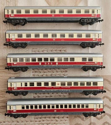 Trix N - Treinset (5) - 5-persoons- en eetwagenset, Hobby en Vrije tijd, Nieuw