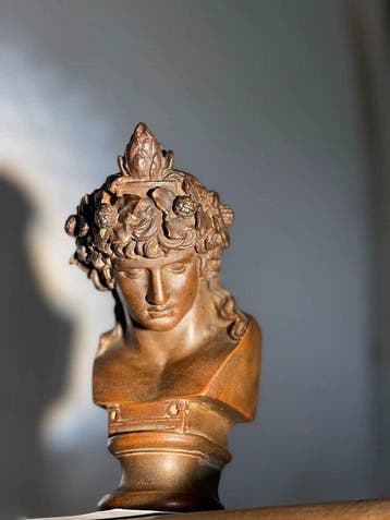 Terracotta, Replica van een oud-Grieks borstbeeld van