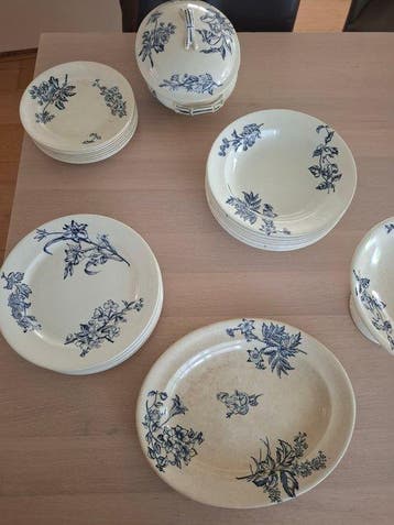 Eetservies (27) - Porselein - Frans of Engels servies