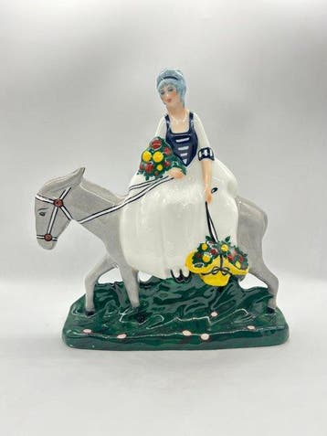 Etling Editions Paris - Figuur - Lady on a donkey -