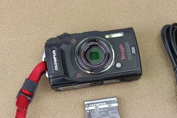 Olympus Tough TG-5, Waterdicht, RAW, 4K Digitale camera, Nieuw