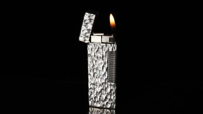 Dunill - Bark Pattern Rollagas Lighter - Zonder minimumprijs, Verzamelen, Rookartikelen, Aanstekers en Luciferdoosjes