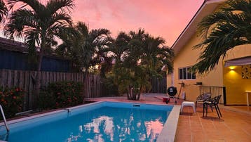 Antilleandream met zwembad en privacy, Internet, Curaçao, Eigenaar, Aan zee