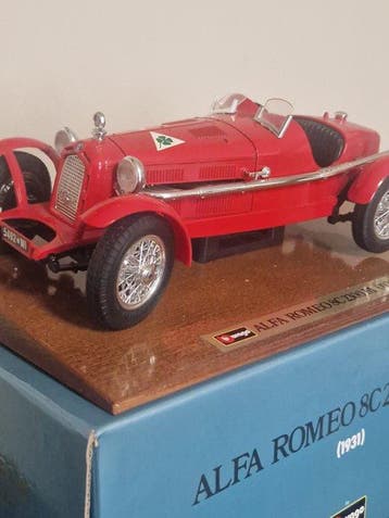 Bburago 1:18 - Model sportwagen - Alpha romeo - 8C 2300, Nieuw