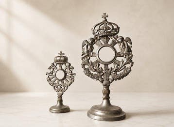 Twee kerkelijke reliekhouders (2) - Tin - 1800-1850,